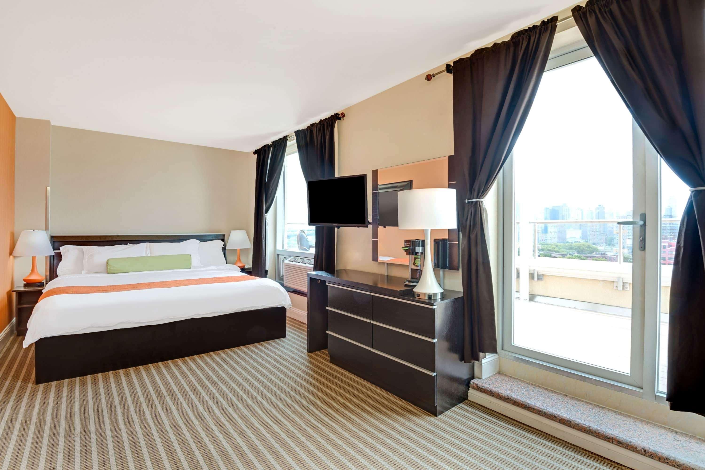 Howard Johnson By Wyndham Long Island City Νέα Υόρκη Εξωτερικό φωτογραφία