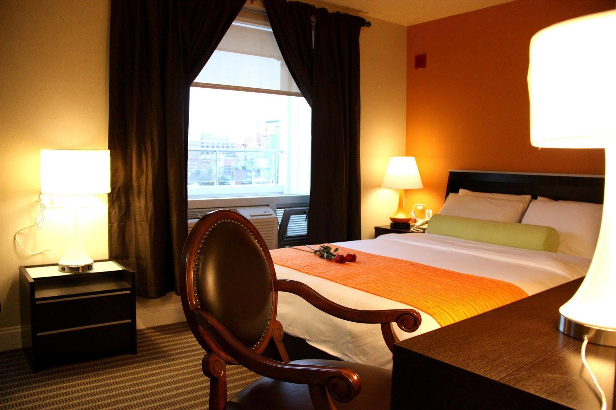 Howard Johnson By Wyndham Long Island City Νέα Υόρκη Εξωτερικό φωτογραφία