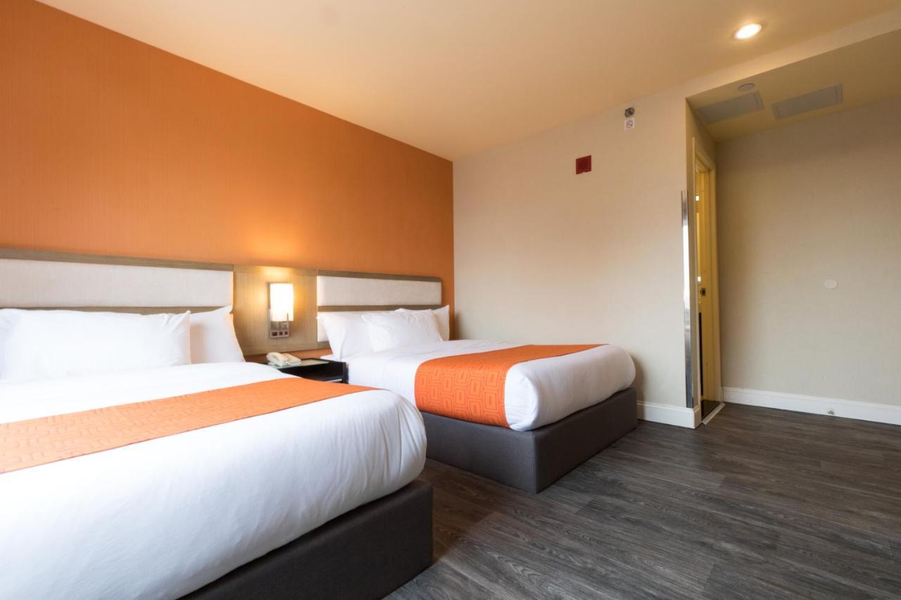 Howard Johnson By Wyndham Long Island City Νέα Υόρκη Εξωτερικό φωτογραφία